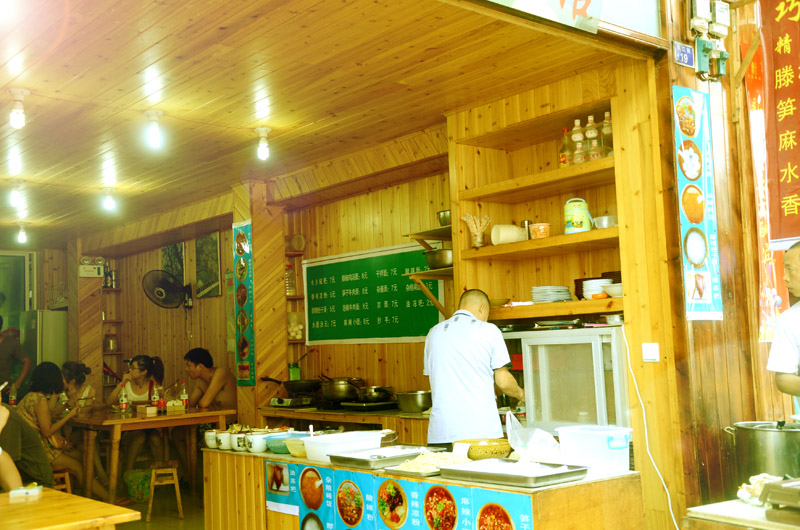 上海小吃店裝修效果圖(圖1)